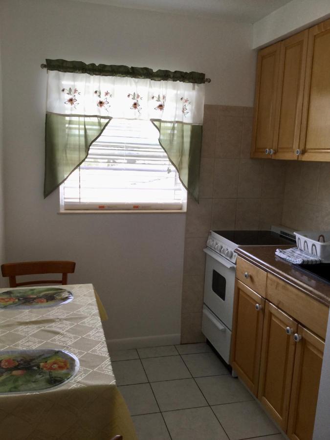 Breakaway Inn Guest House Lauderdale-by-the-Sea Exteriér fotografie