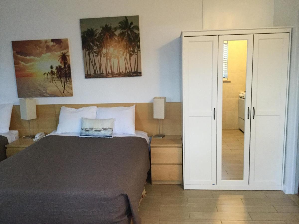 Breakaway Inn Guest House Lauderdale-by-the-Sea Exteriér fotografie
