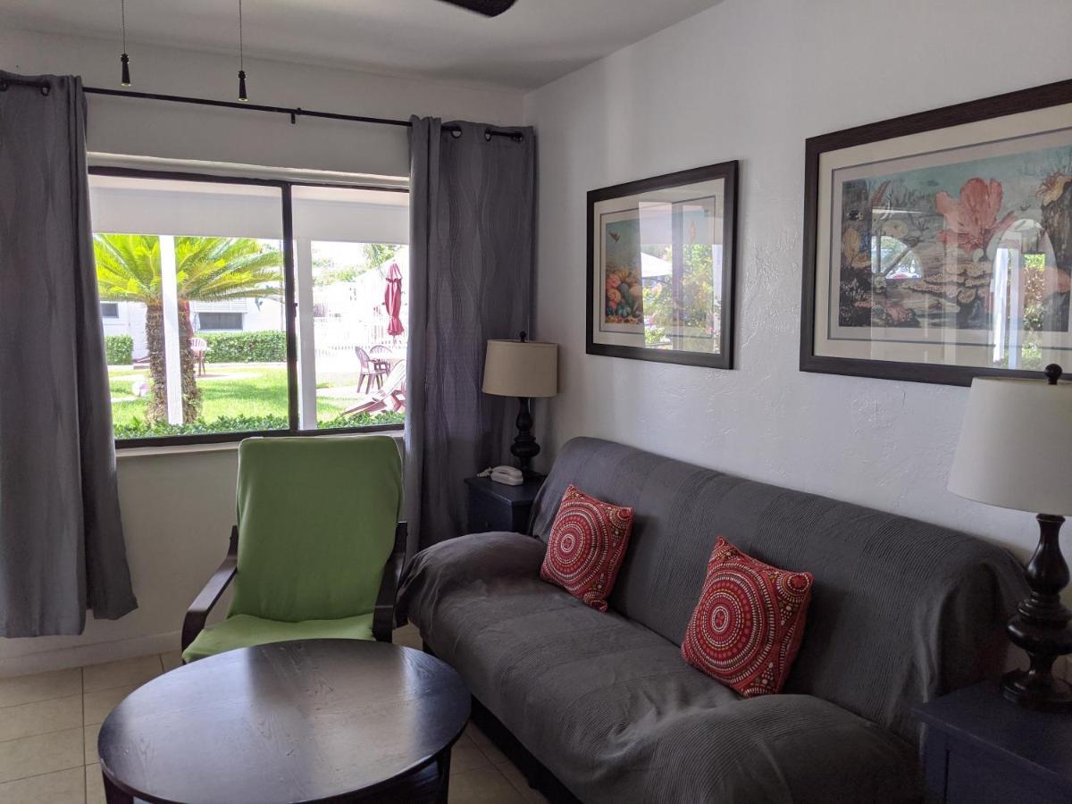 Breakaway Inn Guest House Lauderdale-by-the-Sea Exteriér fotografie
