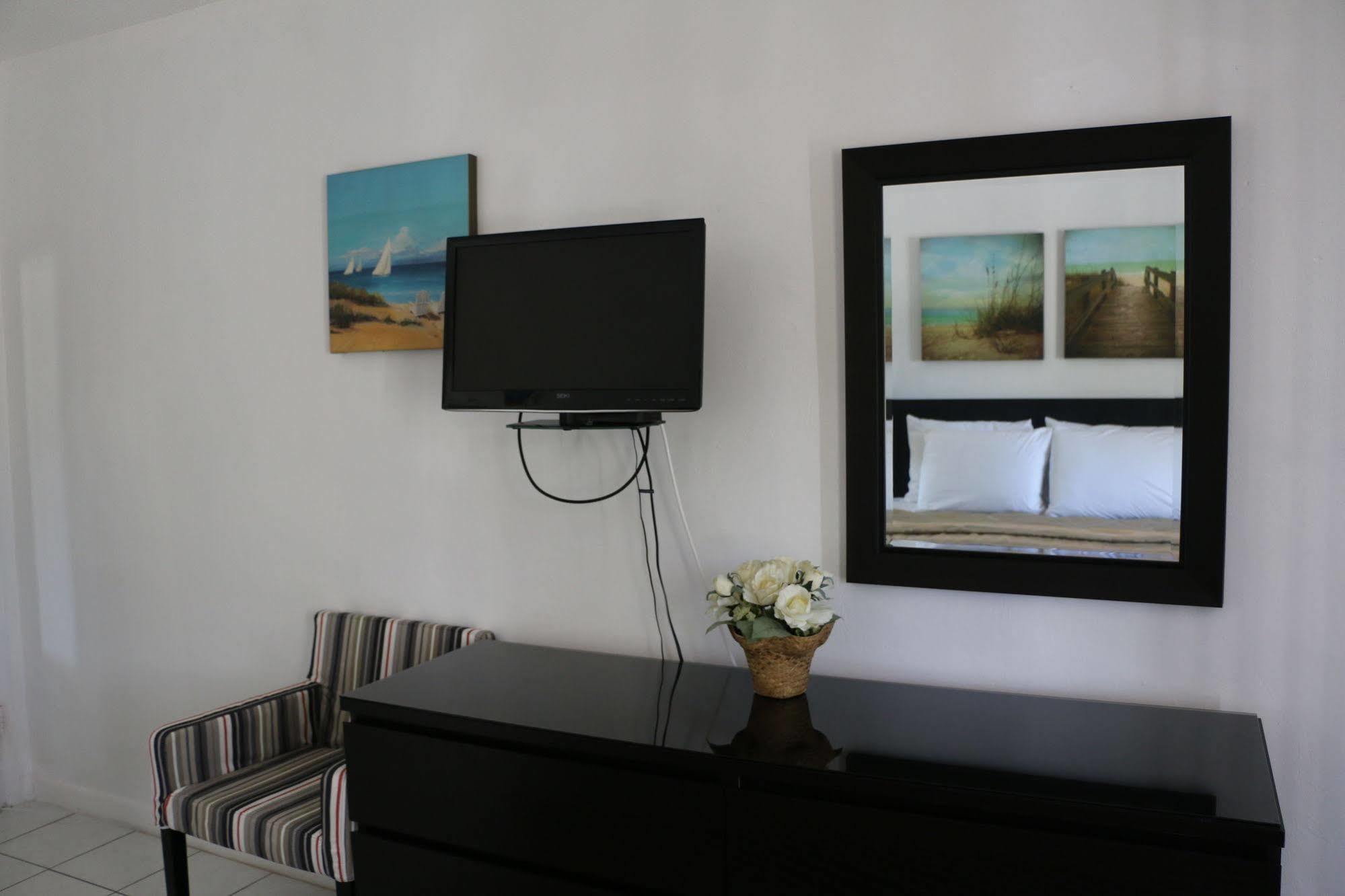 Breakaway Inn Guest House Lauderdale-by-the-Sea Exteriér fotografie